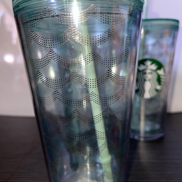 New!!! Starbucks Iridescent mermaid scale clear acrylic tumblers, 3 cups - Picture 6 of 16